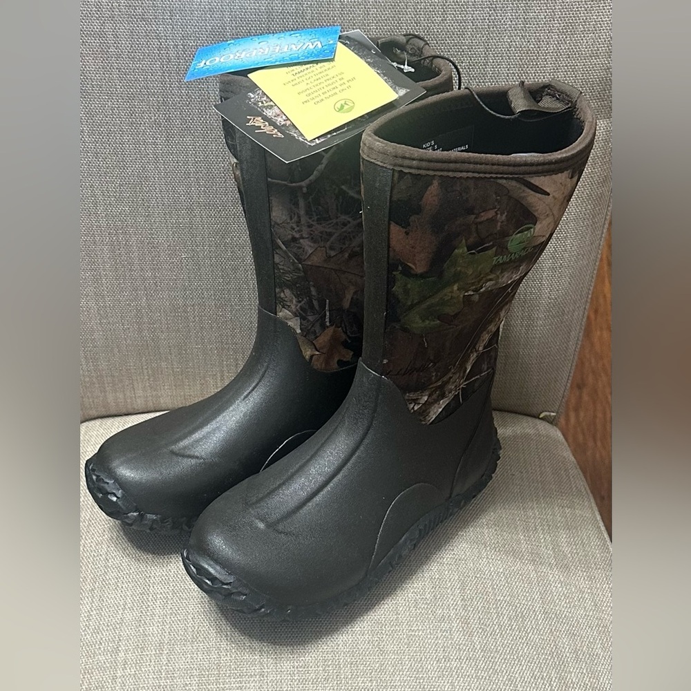 Boys' Tamarack Camouflage Neoprene Rubber Boots -Brown Camo YOUTH 5 NWT